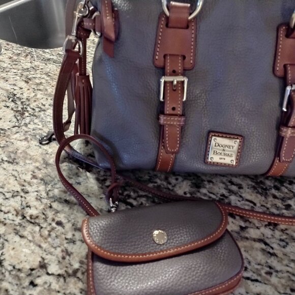 Dooney & Bourke Handbag - Picture 7 of 7